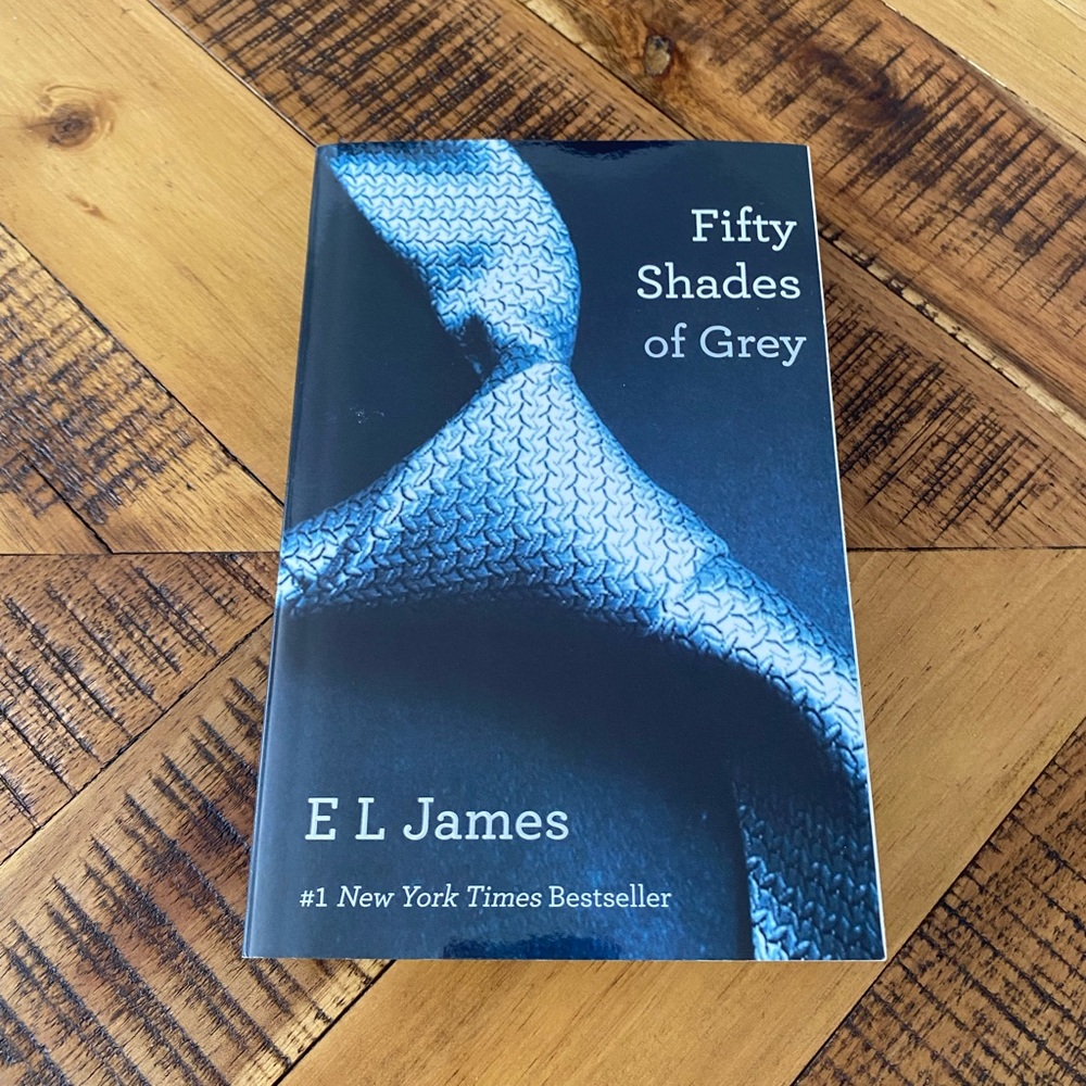 📚3/15$📚 Fifty Shades of Grey